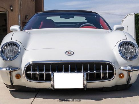 Used 2004 Chevrolet Corvette Convertible w/ Preferred Equipment Group RWD image 21