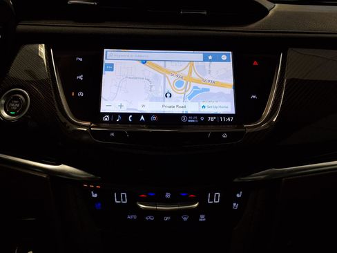 Certified 2023 Cadillac XT6 Sport w/ Technology Package AWD/4WD image 27