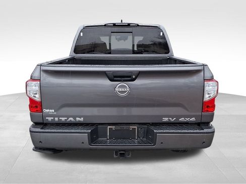 Used 2024 Nissan Titan SV w/ Accessory Utility Package image 5