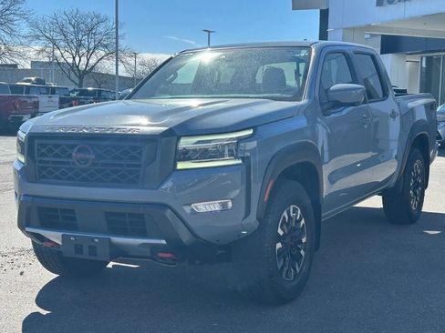 Used 2023 Nissan Frontier PRO-4X w/ Pro Convenience Package image 3