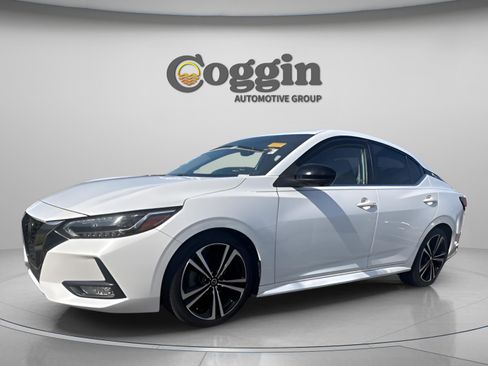 Used 2021 Nissan Sentra SR w/ SR Premium Package image 5