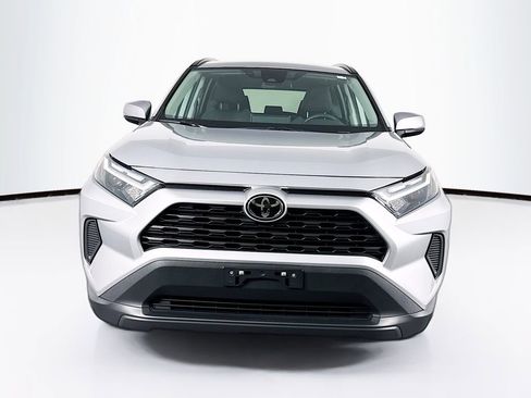Used 2024 Toyota RAV4 XLE FWD image 2