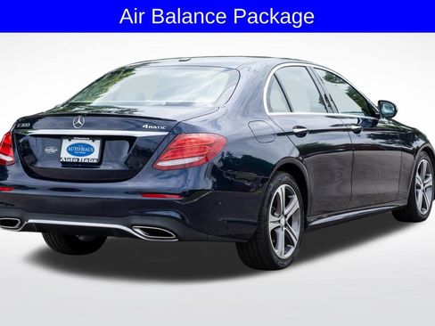 Used 2017 Mercedes-Benz E 300 4MATIC image 8