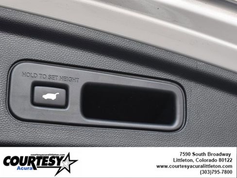 Used 2023 Acura MDX SH-AWD w/ Technology Package image 27