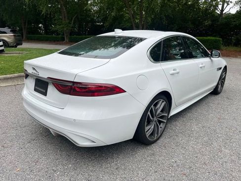Certified 2024 Jaguar XF R-Dynamic SE RWD image 9