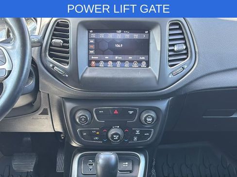 Used 2019 Jeep Compass Latitude w/ Popular Equipment Group image 23