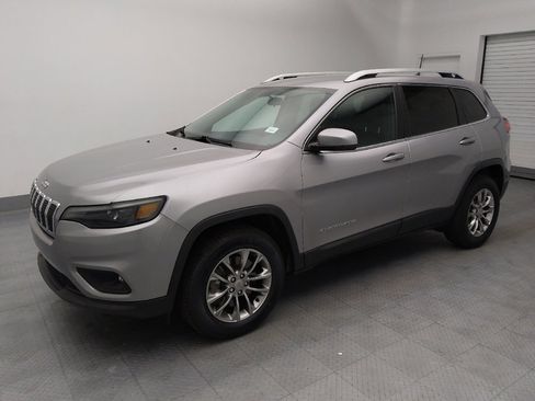 Used 2020 Jeep Cherokee Latitude Plus w/ Cold Weather Group image 2