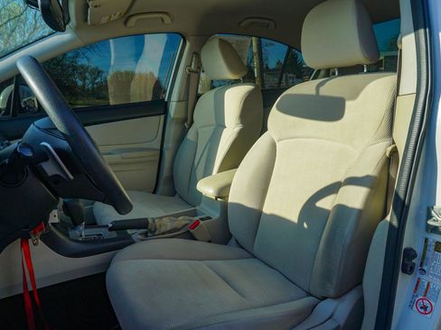 Used 2013 Subaru Impreza 2.0i Premium w/ All-Weather Pkg AWD/4WD image 13