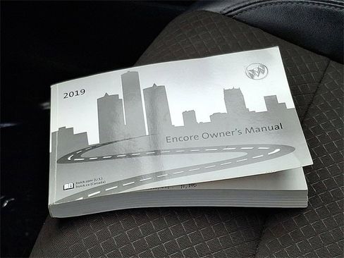 Used 2019 Buick Encore Preferred image 23