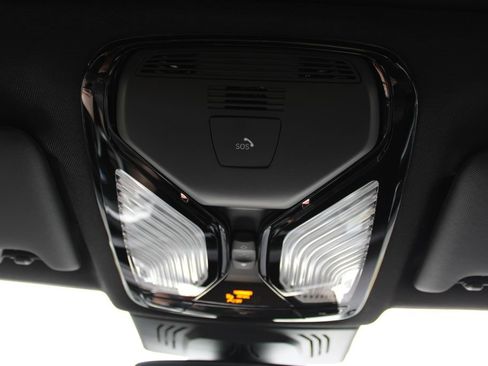 New 2025 BMW 330i xDrive Sedan w/ M Sport Package image 51