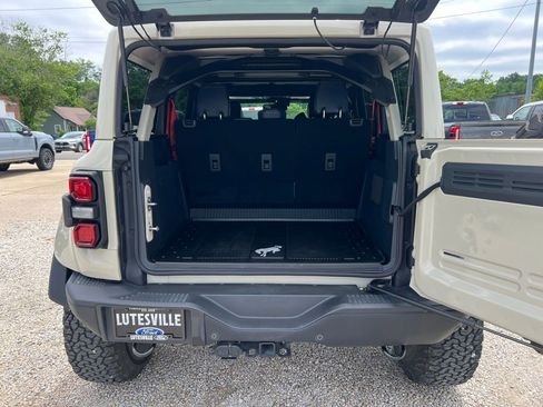 Used 2025 Ford Bronco Raptor AWD/4WD image 17