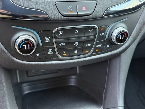 Used 2023 Chevrolet Equinox RS w/ RS Leather Package AWD/4WD image 23
