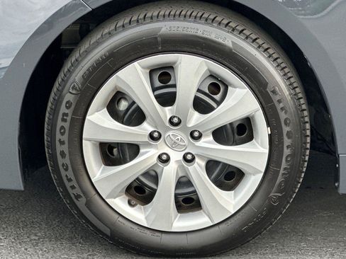 Used 2025 Toyota Corolla LE image 23