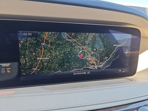 Used 2019 Mercedes-Benz S 560 Sedan image 24