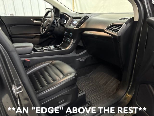 Used 2020 Ford Edge SEL w/ Convenience Package AWD/4WD image 25