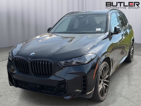 Used 2024 BMW X5 xDrive40i w/ M Sport Package AWD/4WD image 3