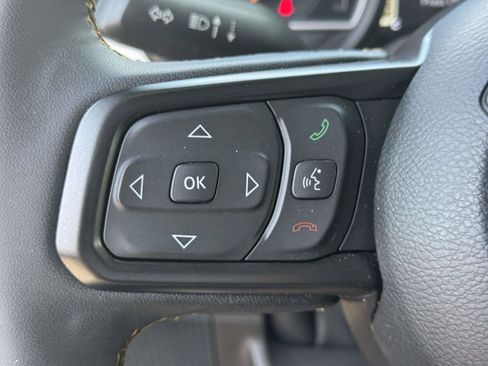 Used 2024 Jeep Wrangler Unlimited Sport AWD/4WD image 19
