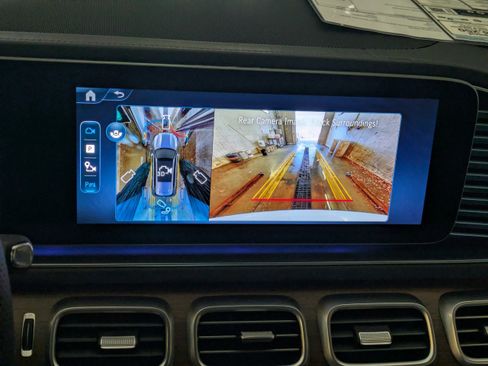 New 2026 Mercedes-Benz GLS 450 4MATIC image 24