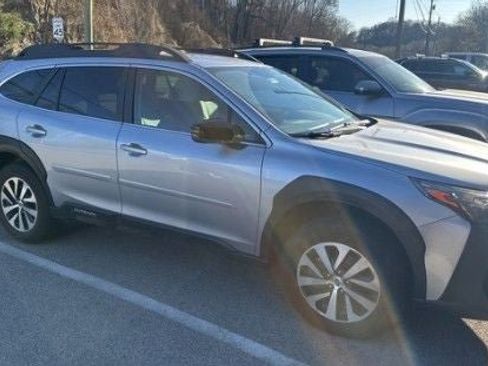 Used 2025 Subaru Outback Premium w/ Popular Package #1 image 3