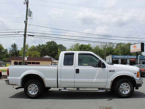 Used 2001 Ford F250 Lariat RWD image 4
