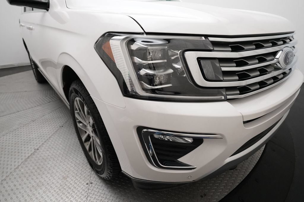 Used 2018 Ford Expedition Limited w/ Equipment Group 301A AWD/4WD image 23