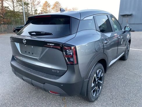 New 2026 Nissan Kicks SV image 7