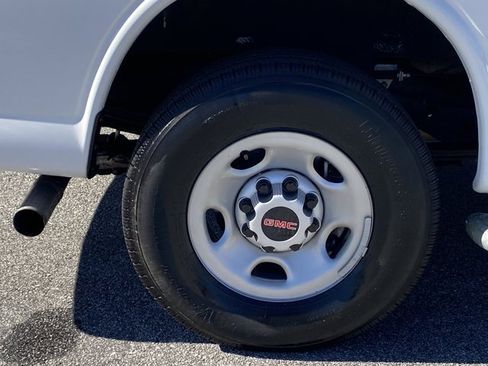 Used 2024 GMC Savana 2500 w/ Driver Convenience Package image 29