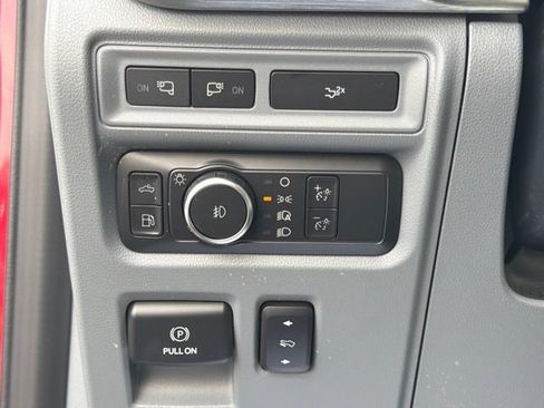 Used 2022 Ford F150 Lariat w/ Equipment Group 502A High AWD/4WD image 14