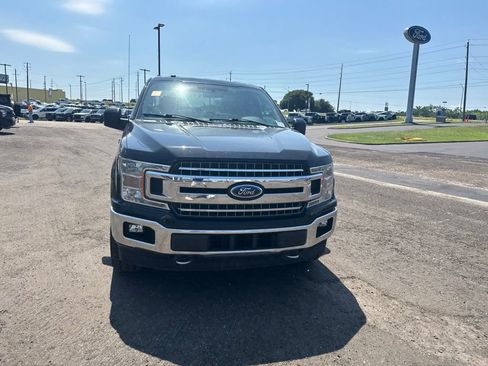 Used 2018 Ford F150 XLT w/ Equipment Group 302A Luxury RWD image 3