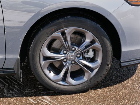 Used 2023 Honda Accord EX-L image 15