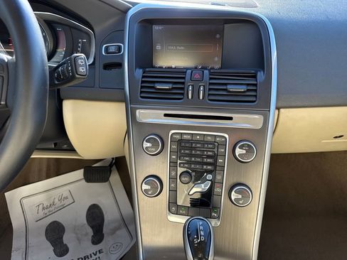 Used 2014 Volvo XC60 3.2 image 17