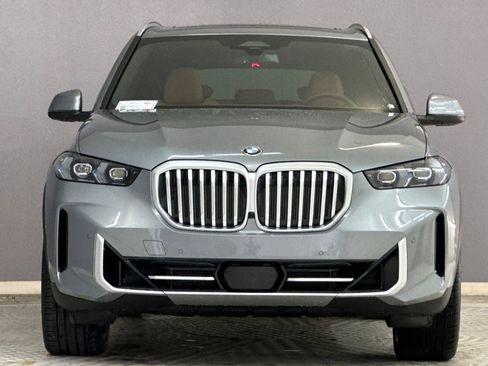 New 2026 BMW X5 sDrive40i image 5