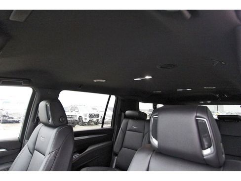 New 2026 Cadillac Escalade ESV Base image 24