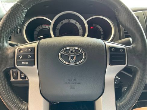 Used 2013 Toyota Tacoma 4x4 Access Cab w/ Convenience Pkg image 11