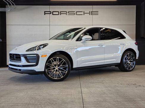 New 2026 Porsche Macan AWD/4WD image 1