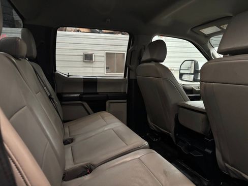 Used 2022 Ford F250 XL w/ Power Equipment Group image 31