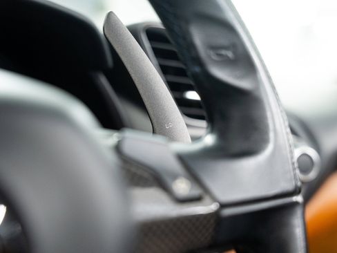 Used 2018 Ferrari 488 Spider image 25