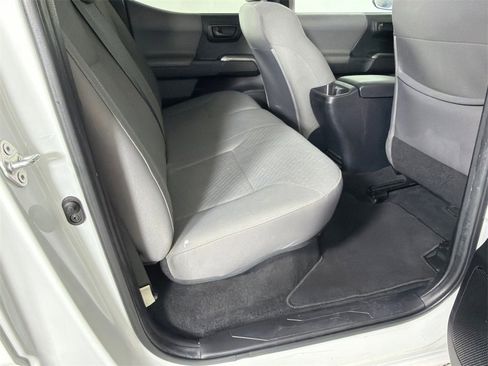Used 2022 Toyota Tacoma SR5 image 15