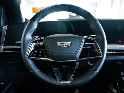 Used 2025 Cadillac Escalade V w/ LPO, ONYX Package AWD/4WD image 17