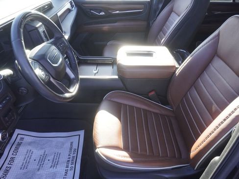 Used 2024 GMC Yukon Denali Ultimate image 19