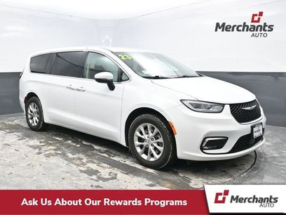 Used 2023 Chrysler Pacifica Touring-L