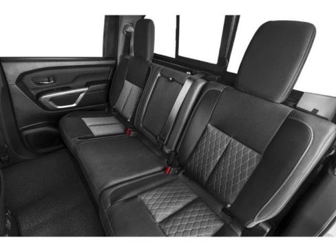 Used 2023 Nissan Titan SV w/ SV Convenience Package image 17