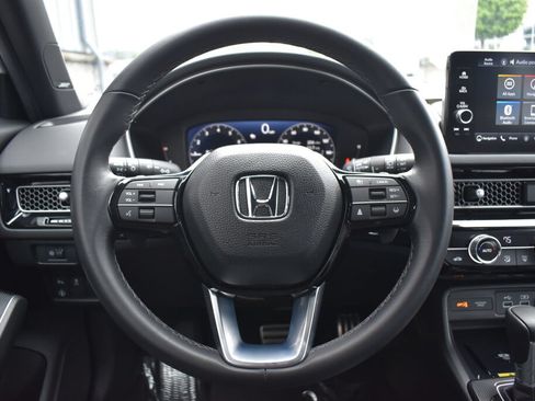 Used 2024 Honda Civic Sport Touring image 9