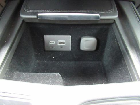 Used 2023 Cadillac XT4 Premium Luxury w/ Driver Assist Package FWD image 26