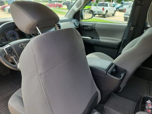 Used 2023 Toyota Tacoma SR5 RWD image 26