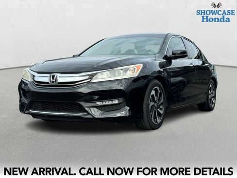 Used 2017 Honda Accord EX-L image 2