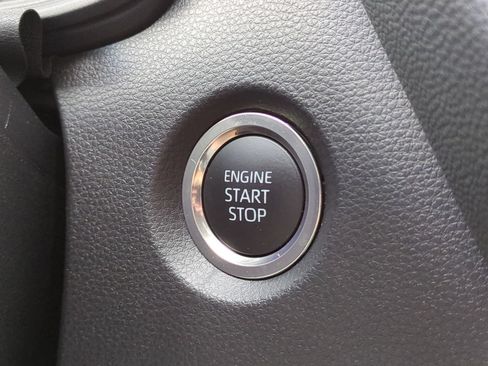 Used 2026 Toyota Corolla SE FWD image 25