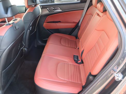 Used 2023 Kia Sportage SX Prestige image 32