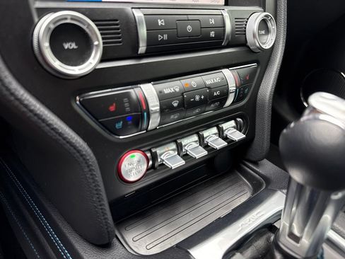 Used 2019 Ford Mustang GT Premium w/ Equipment Group 401A RWD image 23