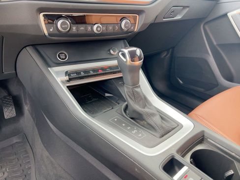 Certified 2025 Audi Q3 2.0T Premium w/ Convenience Package image 18